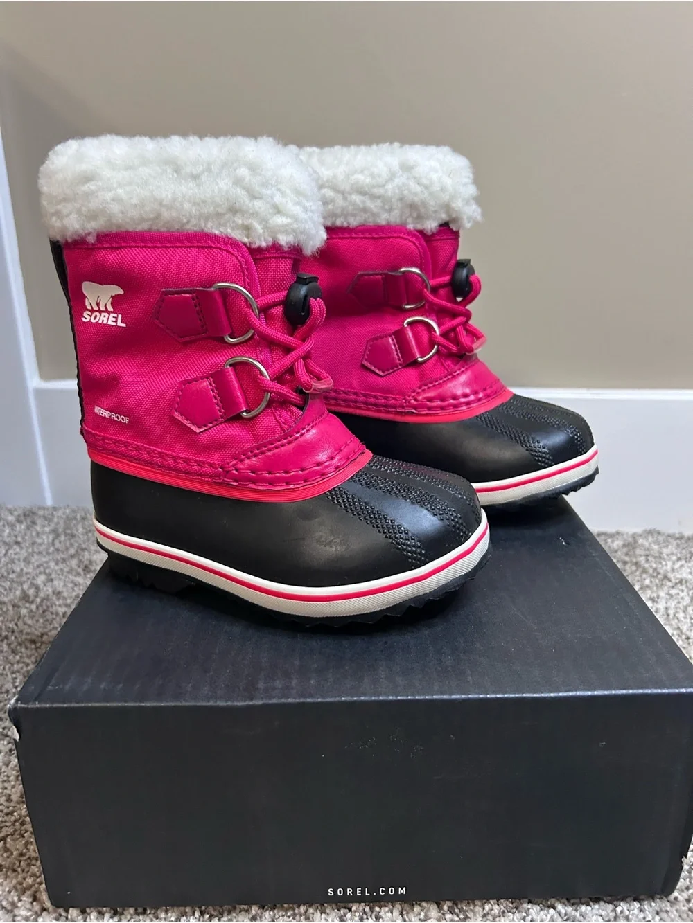 New Sorel Kids Yoot Pac Nylon in Bright Rose, Size 9